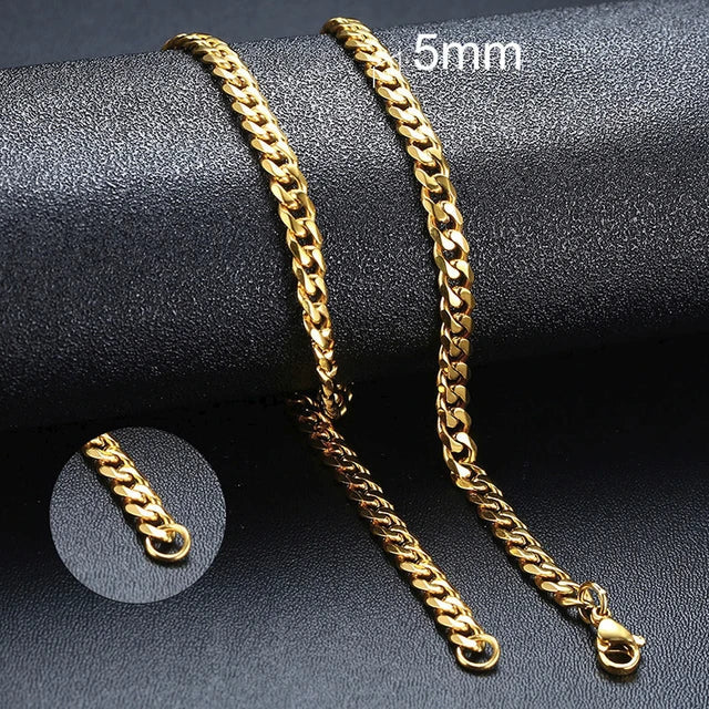 Vnox LuxeCurb Diamond-Cut Necklace