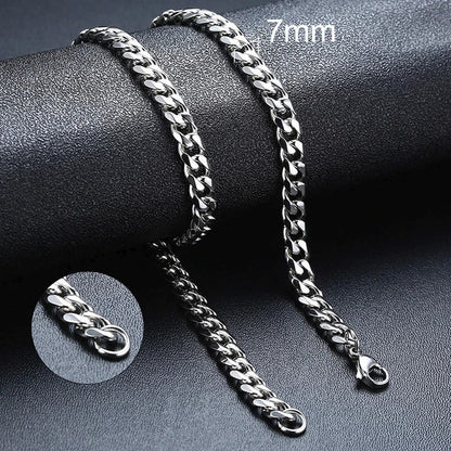 Vnox LuxeCurb Diamond-Cut Necklace